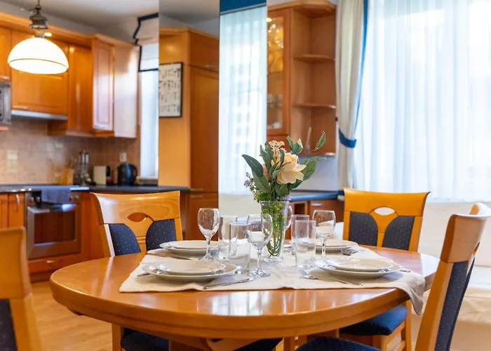 Wola - Balcony, Parking - By Rentujemy شقة *